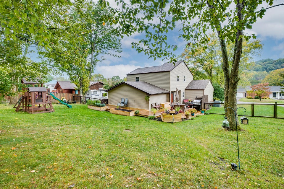 Photo #36: 3801 Thornton Drive