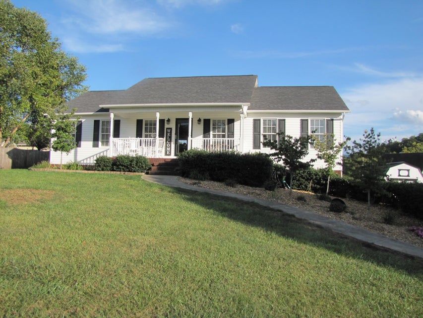 Photo #2: 807 Mockingbird Court