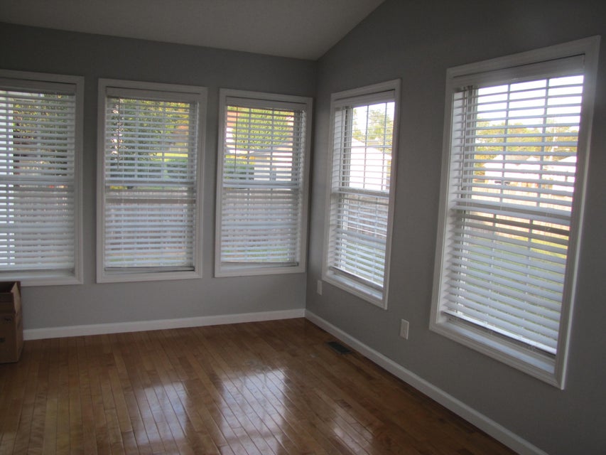 Photo #15: 807 Mockingbird Court
