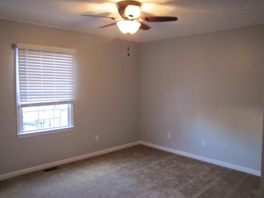 Photo #22: 807 Mockingbird Court