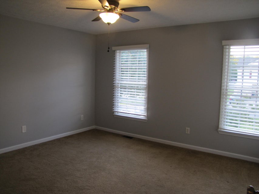Photo #23: 807 Mockingbird Court