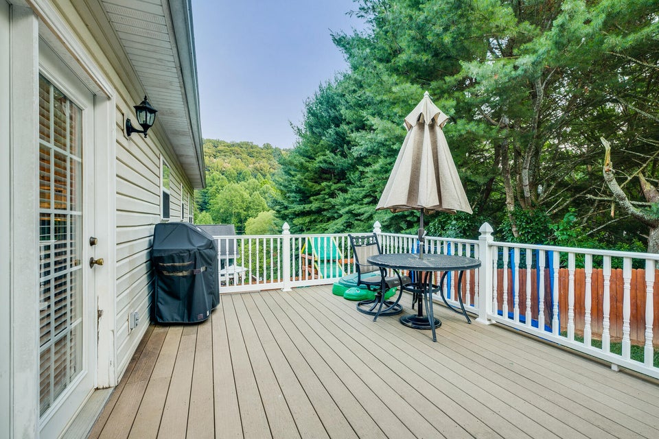 Photo #34: 4513 Palomino Drive