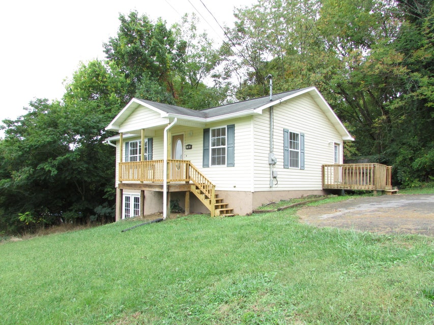 Photo #3: 102 Church Street