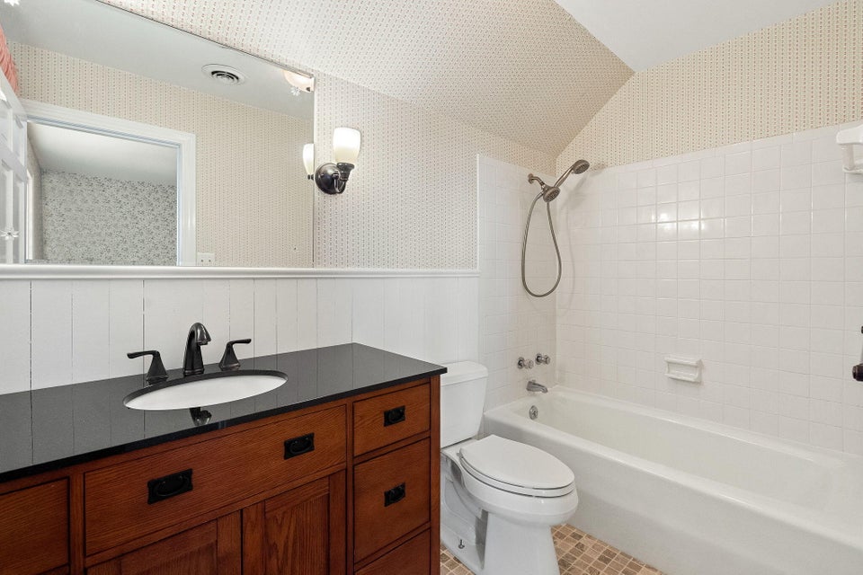 Photo #22: 807 Briarwood Drive