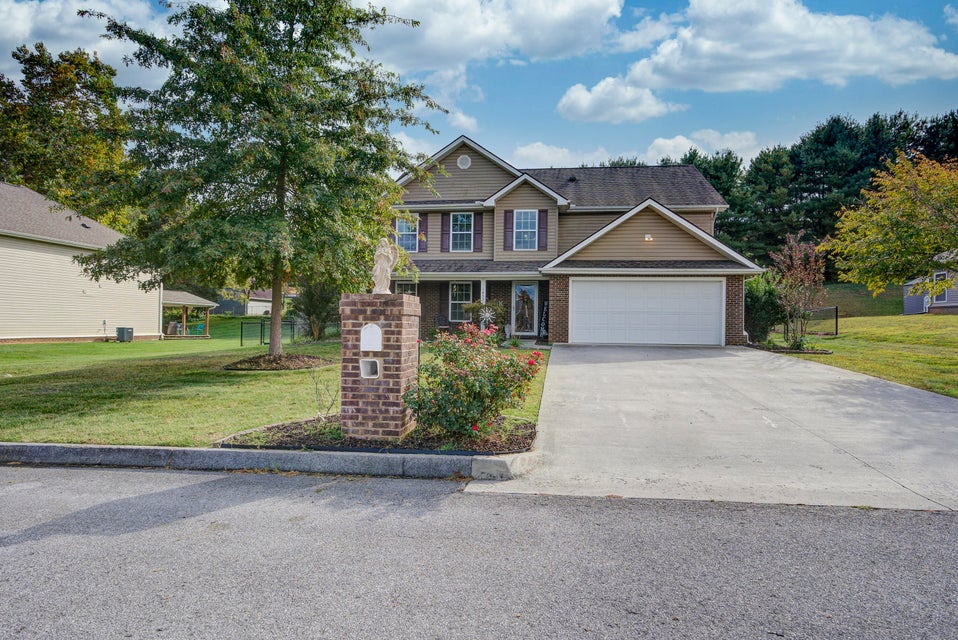 Photo #2: 1432 Glen Abbey Way