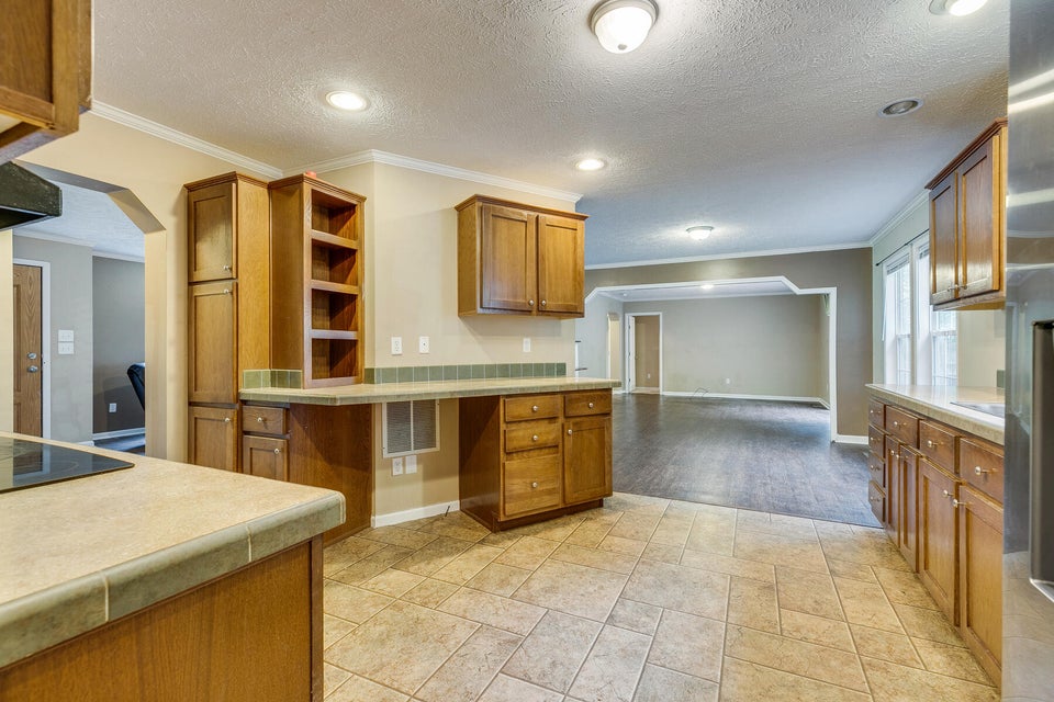 Photo #14: 944 Chadwell Road