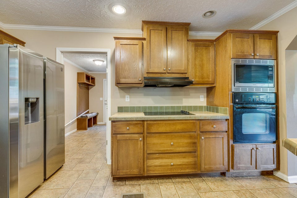 Photo #15: 944 Chadwell Road