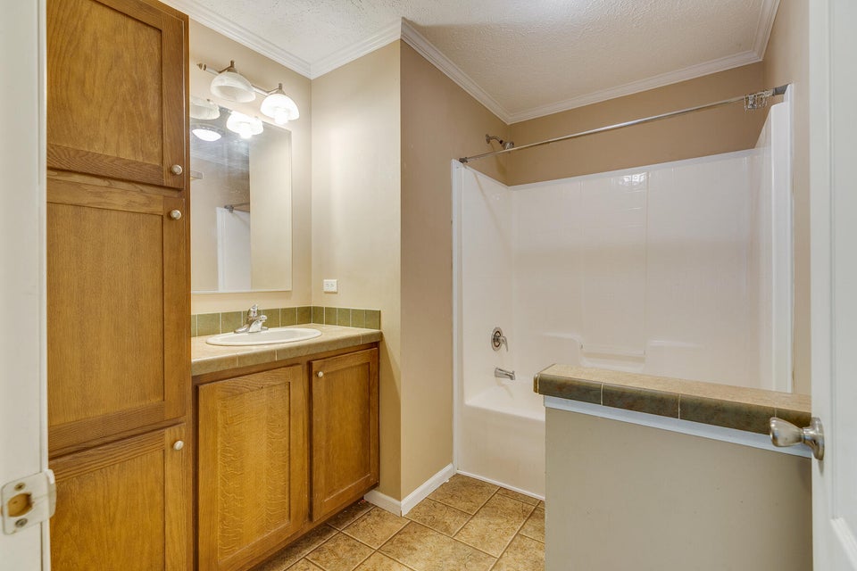 Photo #24: 944 Chadwell Road