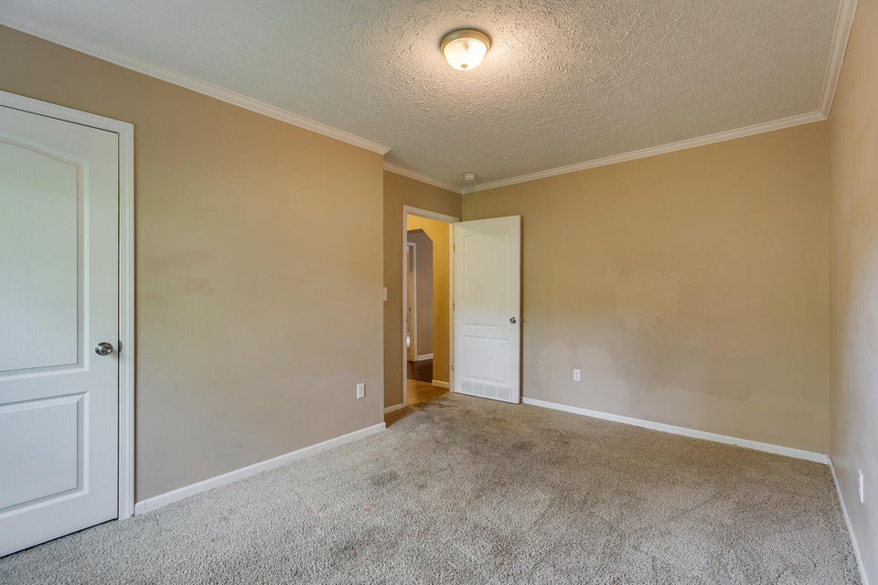 Photo #27: 944 Chadwell Road