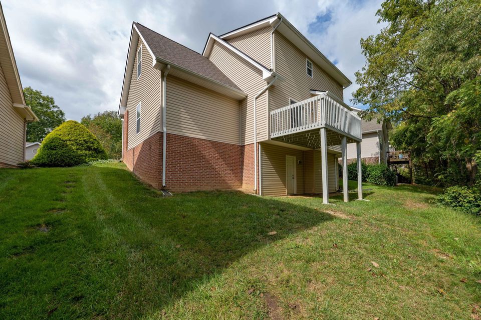 Photo #11: 517 Willowbrook Trace
