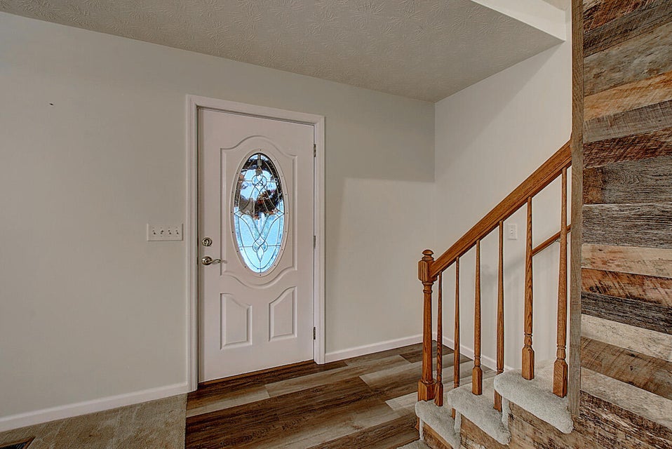 Photo #9: 3115 Summit Avenue