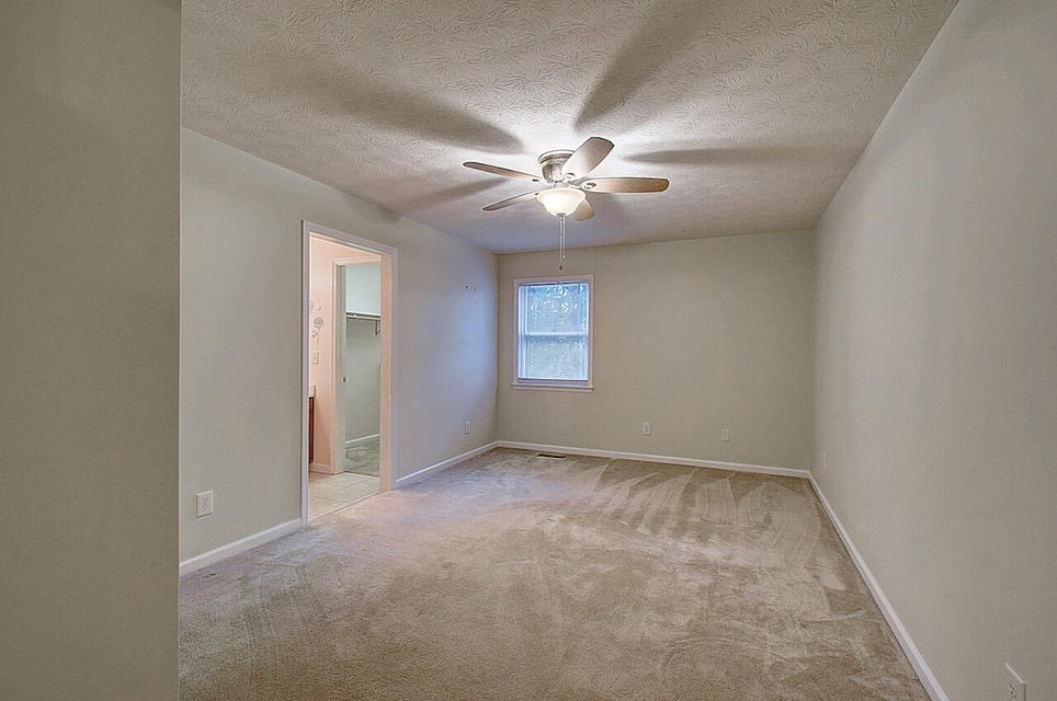 Photo #31: 3115 Summit Avenue