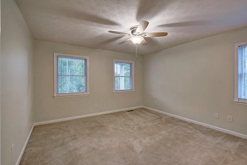 Photo #34: 3115 Summit Avenue