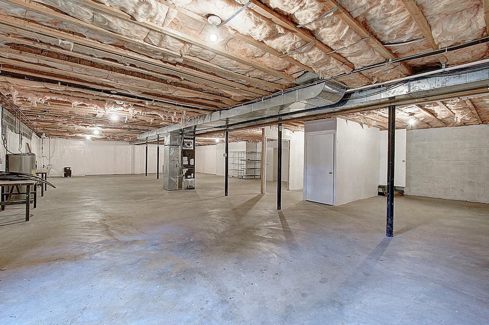 Photo #46: 3115 Summit Avenue