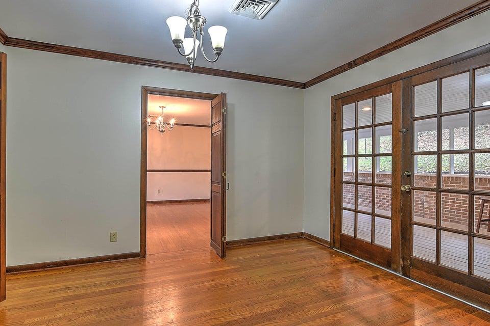Photo #10: 135 Hillside Drive
