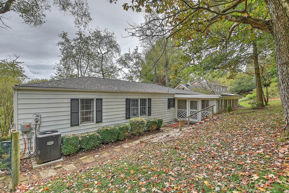 Photo #33: 135 Hillside Drive