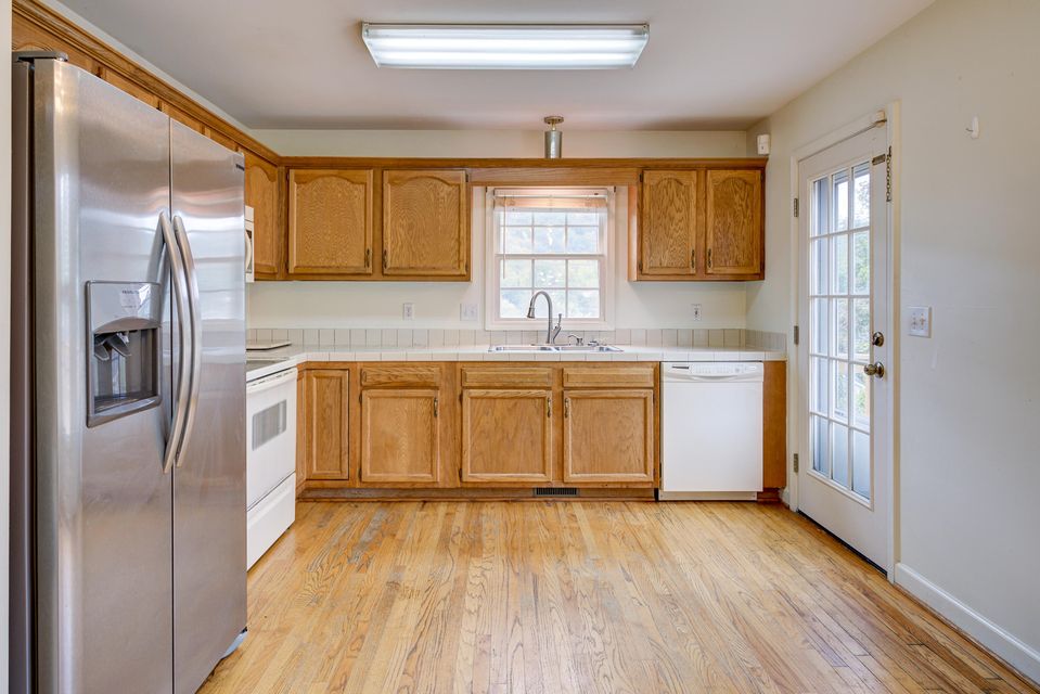 Photo #8: 1017 Morrell Court
