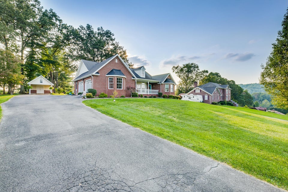Photo #2: 264 Cain Drive