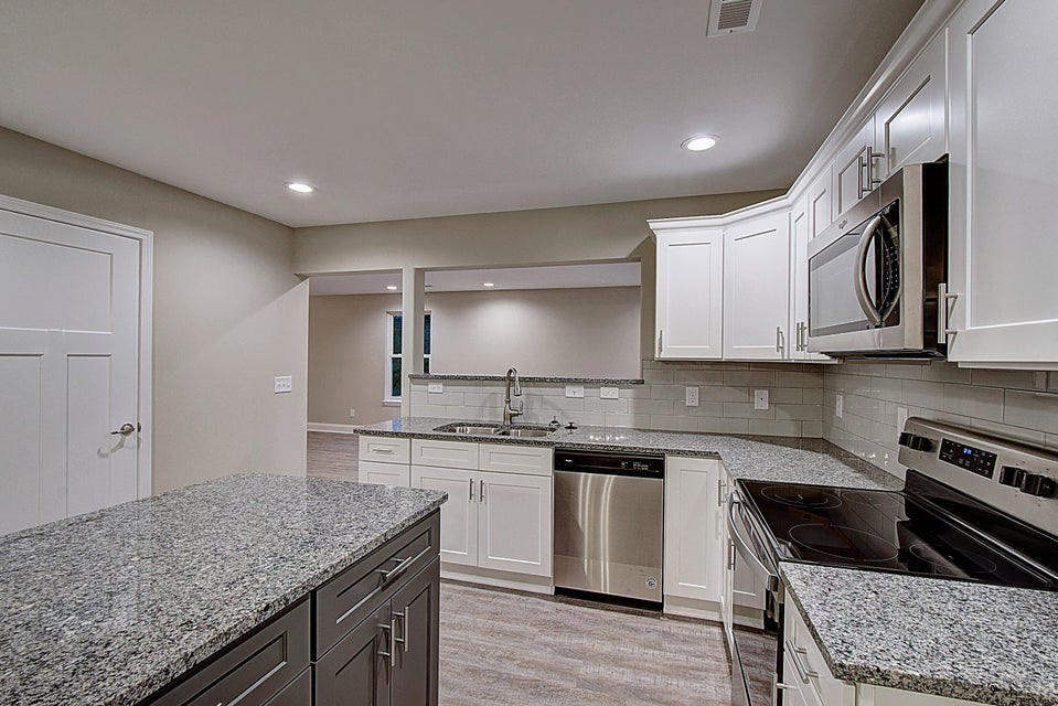 Photo #13: 1193 Lemongrass Drive
