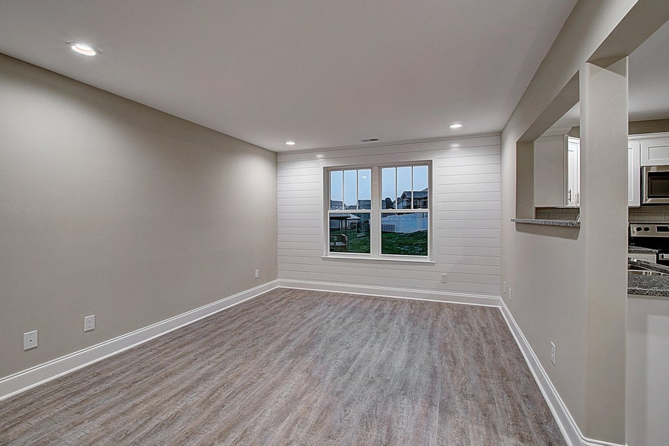 Photo #10: 1193 Lemongrass Drive