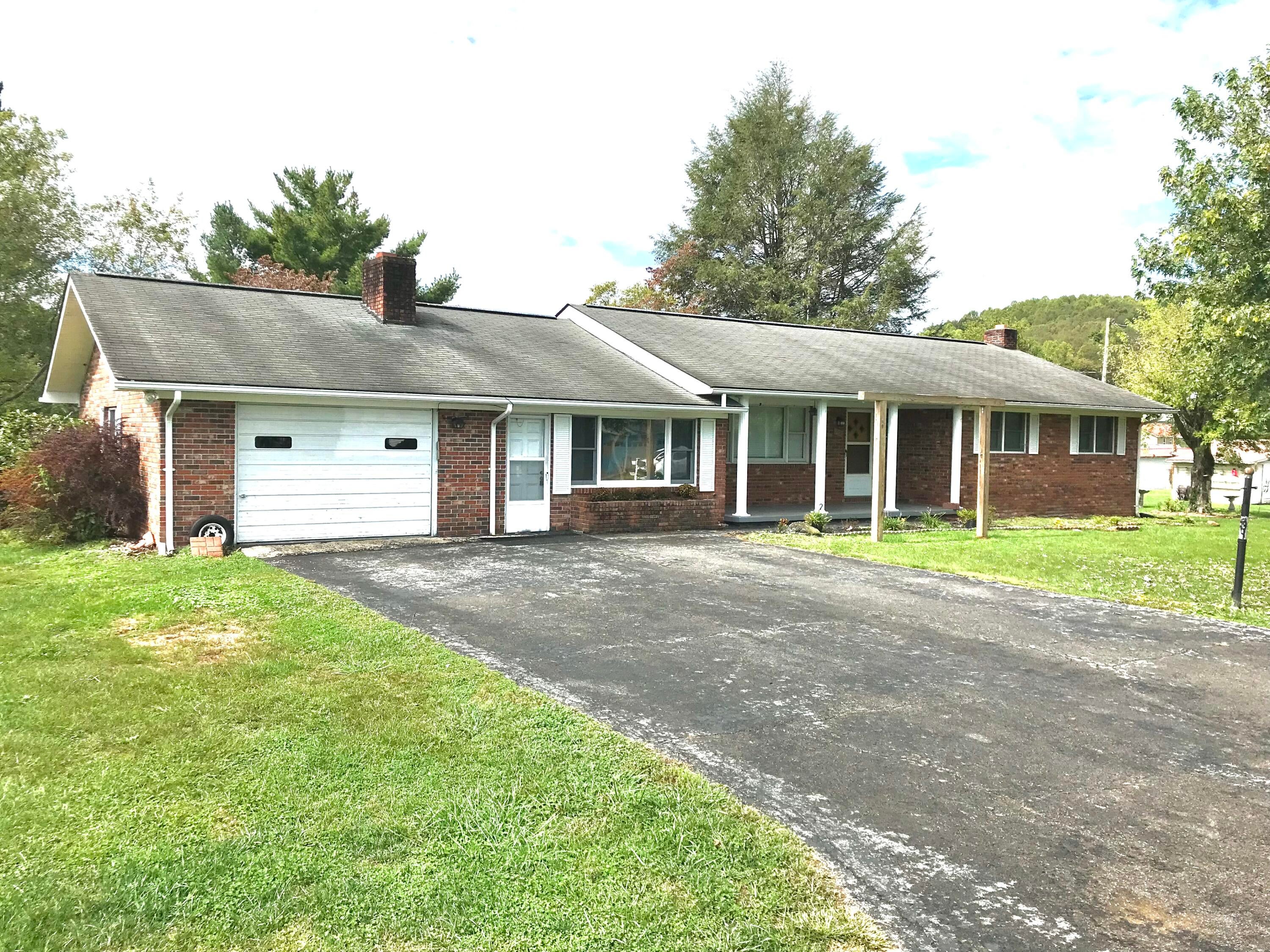 Photo #1: 222 Milbourn Street