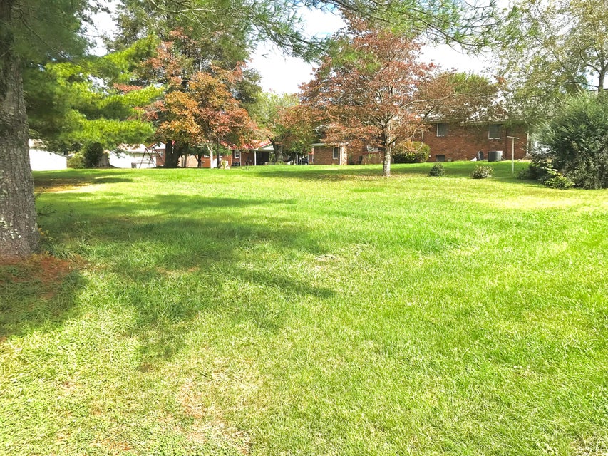 Photo #4: 222 Milbourn Street