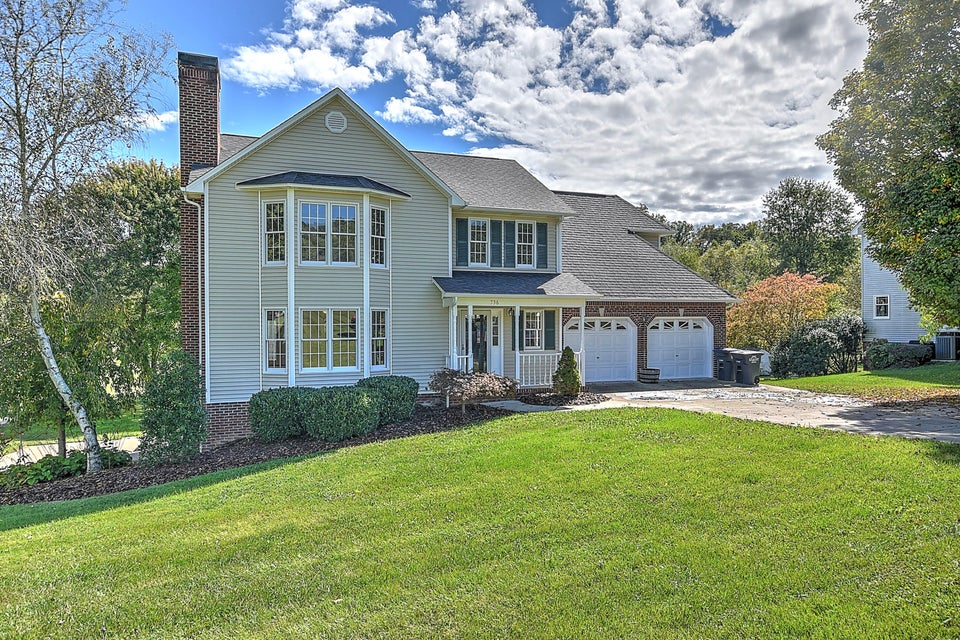 Photo #1: 736 Valley Drive
