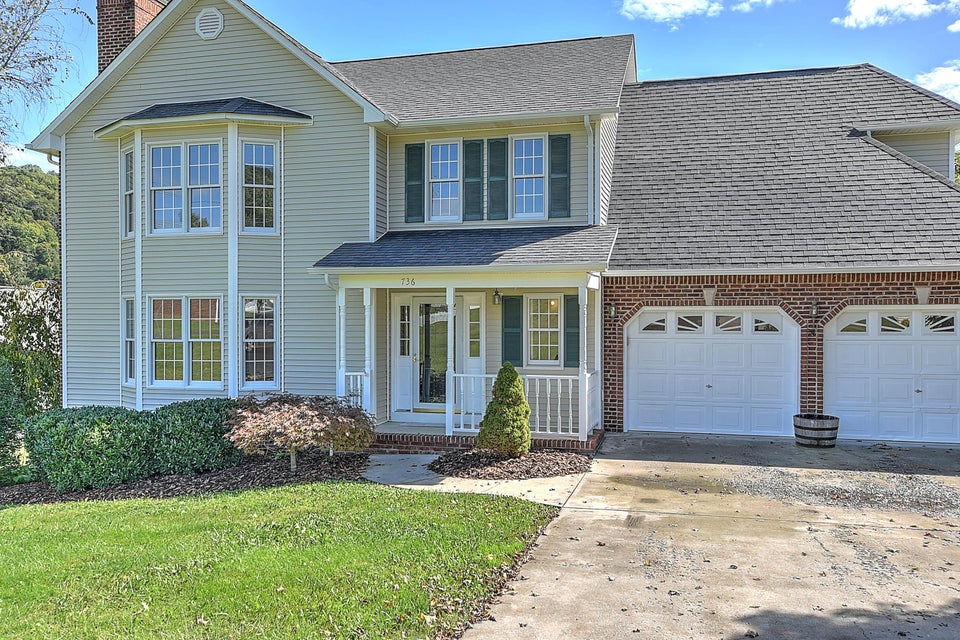 Photo #3: 736 Valley Drive