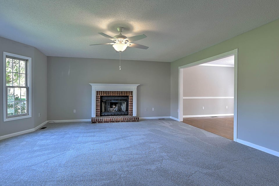 Photo #6: 736 Valley Drive