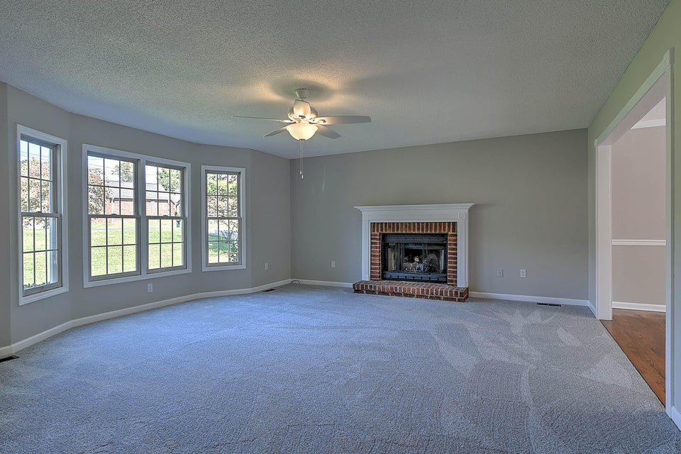 Photo #7: 736 Valley Drive