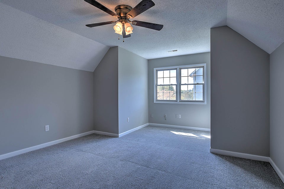 Photo #18: 736 Valley Drive