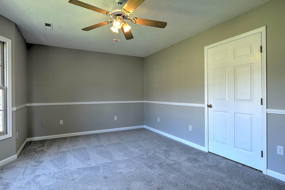 Photo #25: 736 Valley Drive