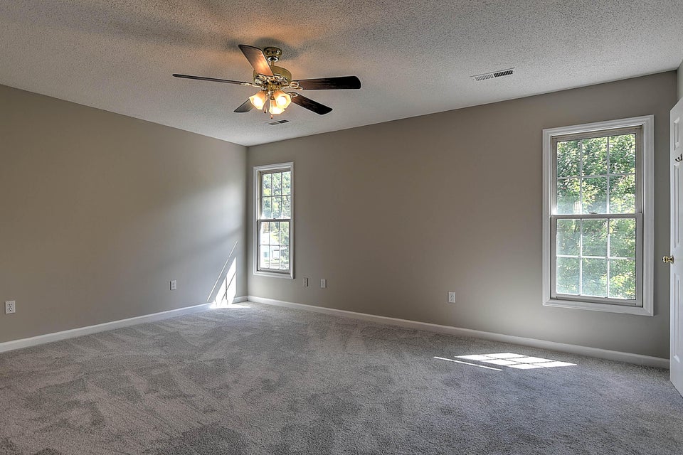 Photo #27: 736 Valley Drive