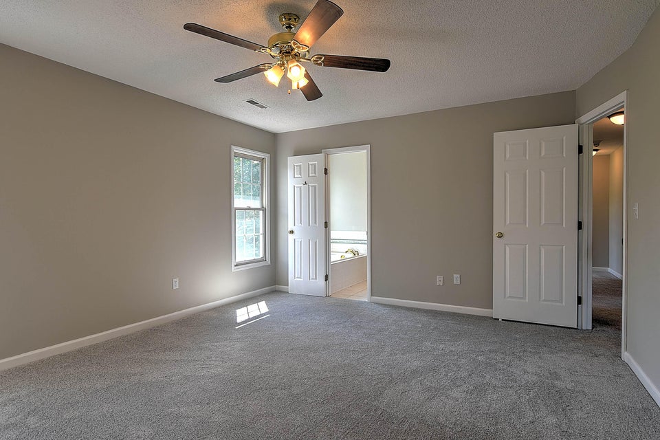 Photo #28: 736 Valley Drive