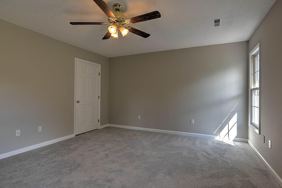 Photo #29: 736 Valley Drive