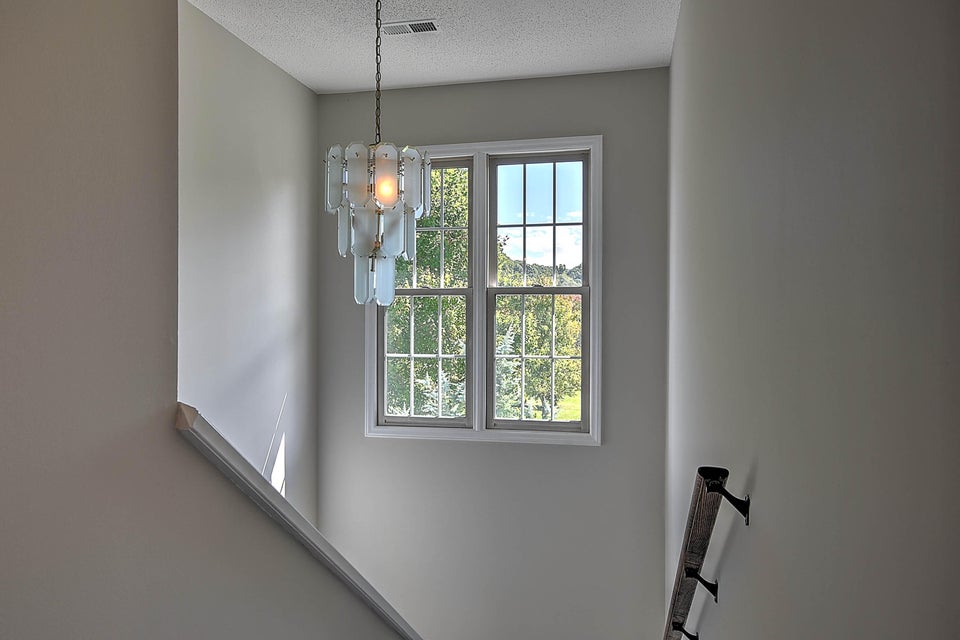 Photo #31: 736 Valley Drive