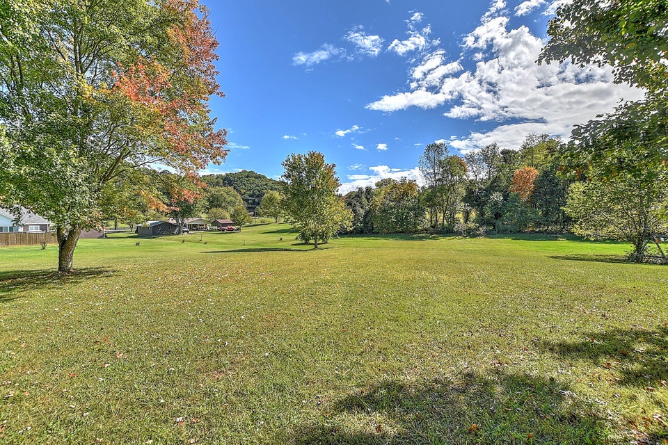 Photo #39: 736 Valley Drive