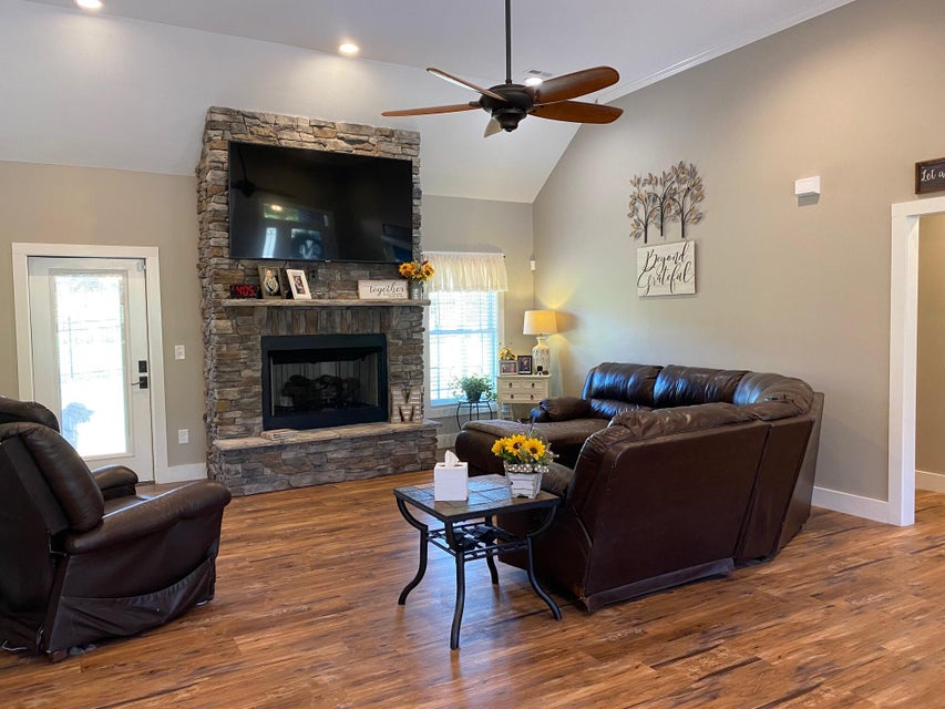 Photo #5: 1008 Shadyside Drive