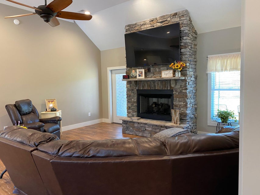 Photo #4: 1008 Shadyside Drive
