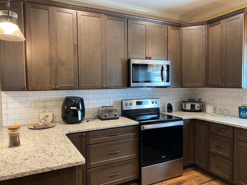 Photo #12: 1008 Shadyside Drive