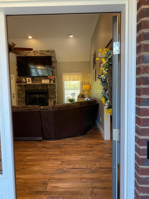 Photo #3: 1008 Shadyside Drive
