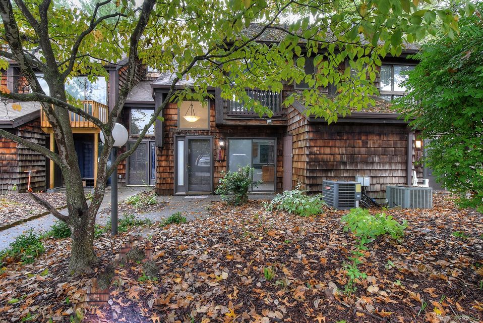 Photo #2: 115 Beechnut Street