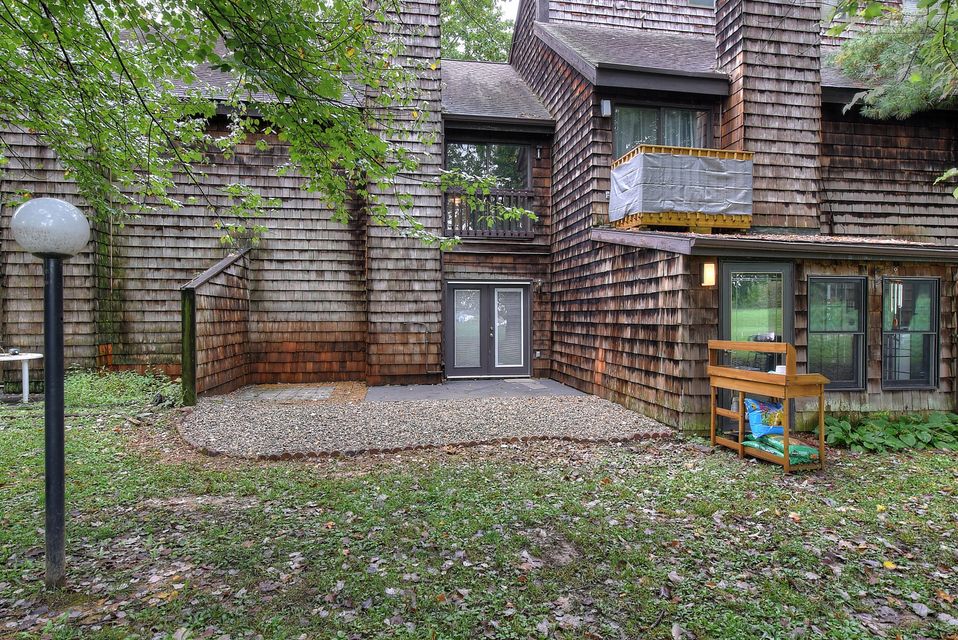 Photo #25: 115 Beechnut Street