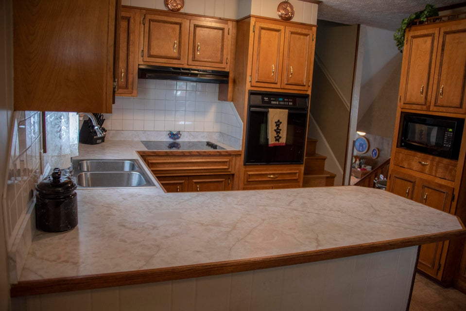 Photo #11: 578 Morgan Street
