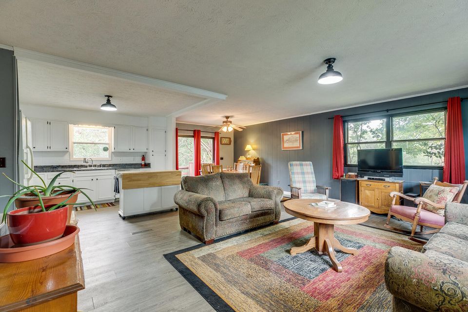 Photo #8: 132 Greyland Drive