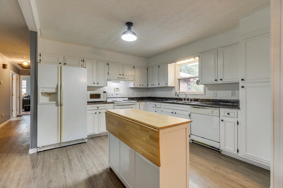 Photo #14: 132 Greyland Drive