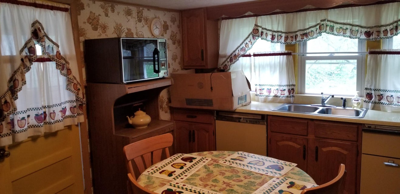 Photo #22: 1342 Farmer Street