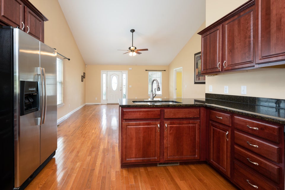 Photo #6: 250 Bradford Lane