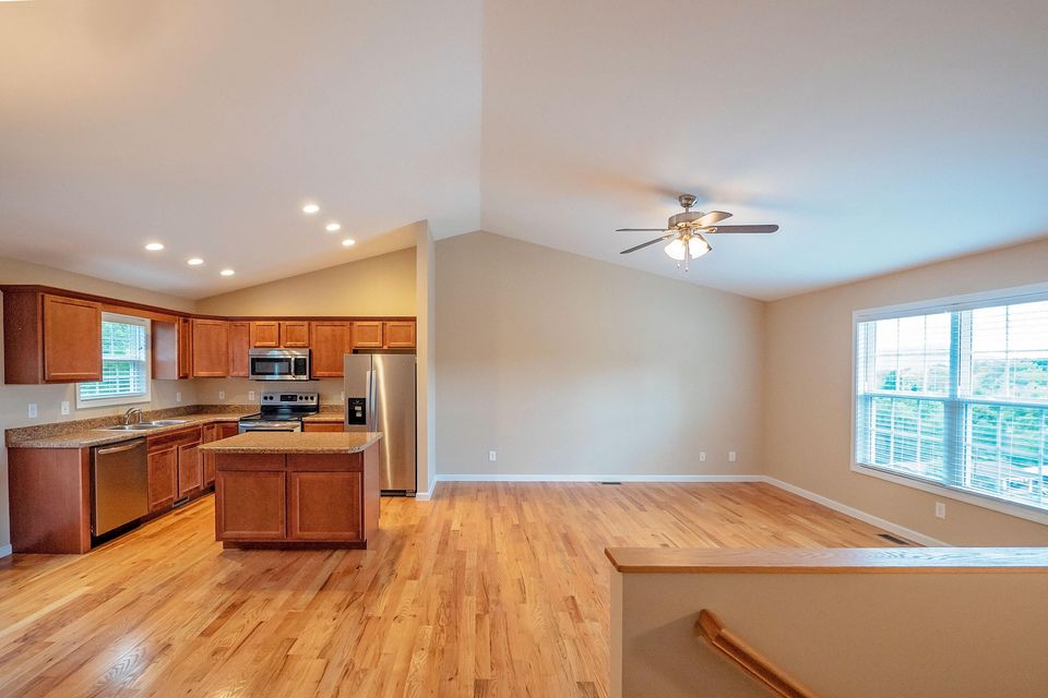 Photo #5: 1640 Ridgeway Drive