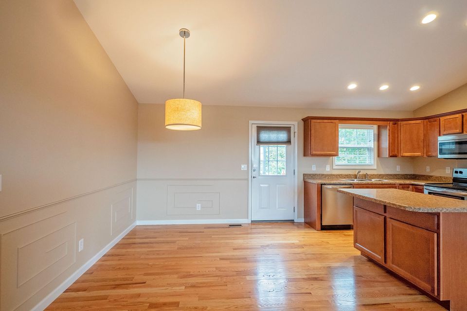 Photo #6: 1640 Ridgeway Drive